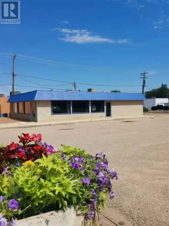 Commercial Mix for rent: 1 3 Street Se, Redcliff, Alberta T0J 2P0