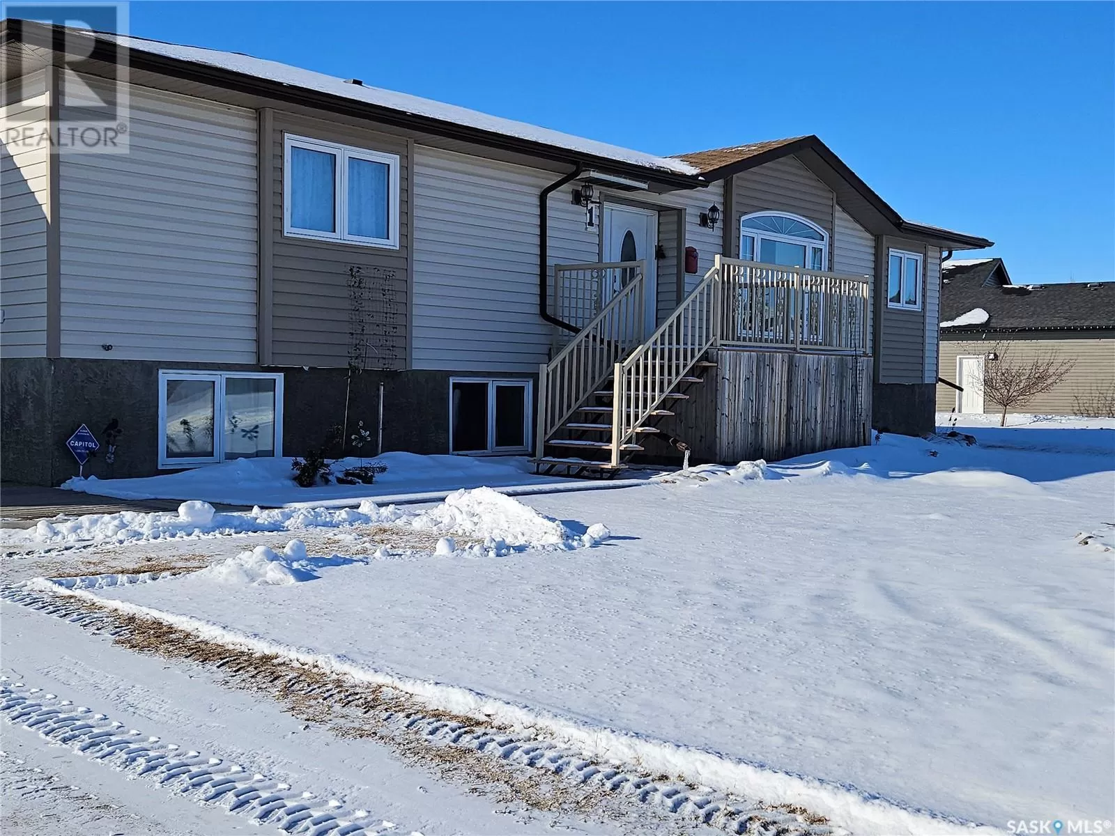 House for rent: 1 Park Boulevard, Melville, Saskatchewan S0A 2P0