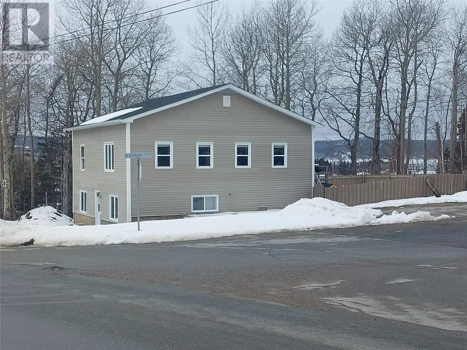 Two Apartment House for rent: 1 Riverside Street E, Glovertown, Newfoundland & Labrador A0G 2M0