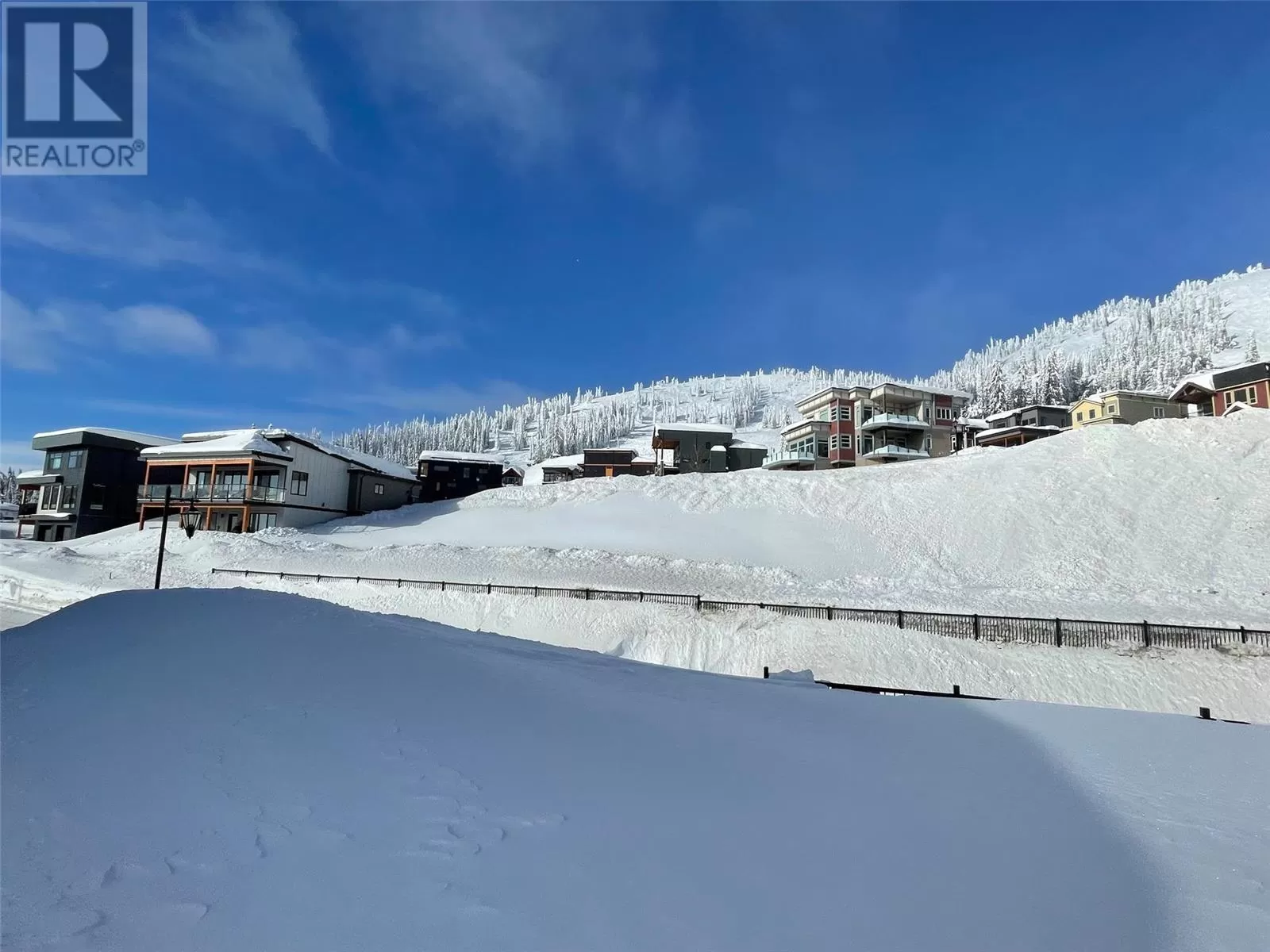 Other for rent: 100 Arnica Lane, Silver Star, British Columbia V1B 3W9
