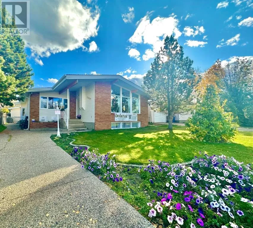 House for rent: 10007 Churchill Drive, Lac La Biche, Alberta T0A 2C0