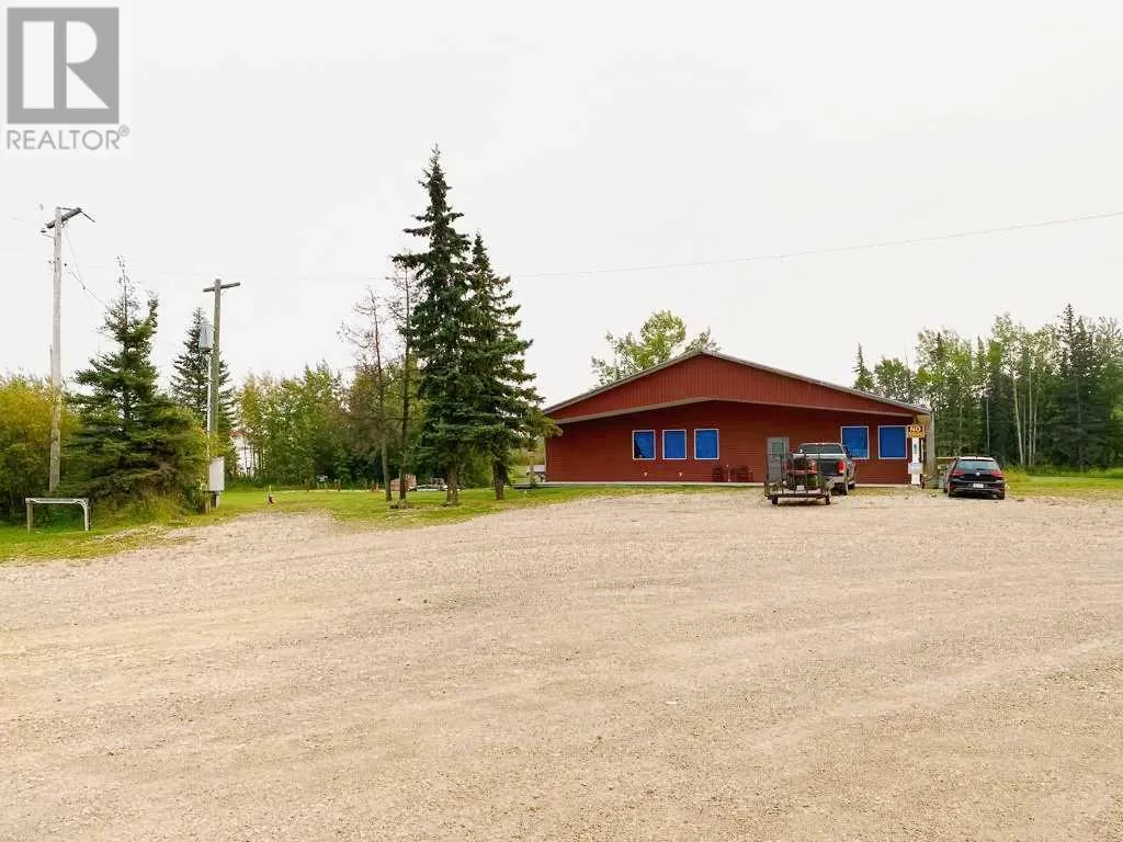 Commercial Mix for rent: 10019 Highway 681, Rural Saddle Hills County, Alberta T0H 3G0