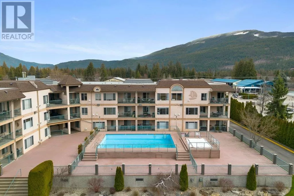 Apartment for rent: 1002 Riverside Avenue Unit# 314, Sicamous, British Columbia V0E 2V1