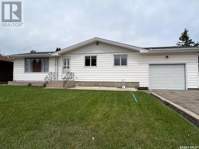 House for rent: 1004 Carlton Drive, Esterhazy, Saskatchewan S0A 0X0