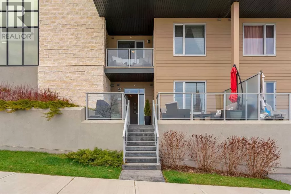 Row / Townhouse for rent: 101, 30 Shawnee Common Sw, Calgary, Alberta T2Y 0R1