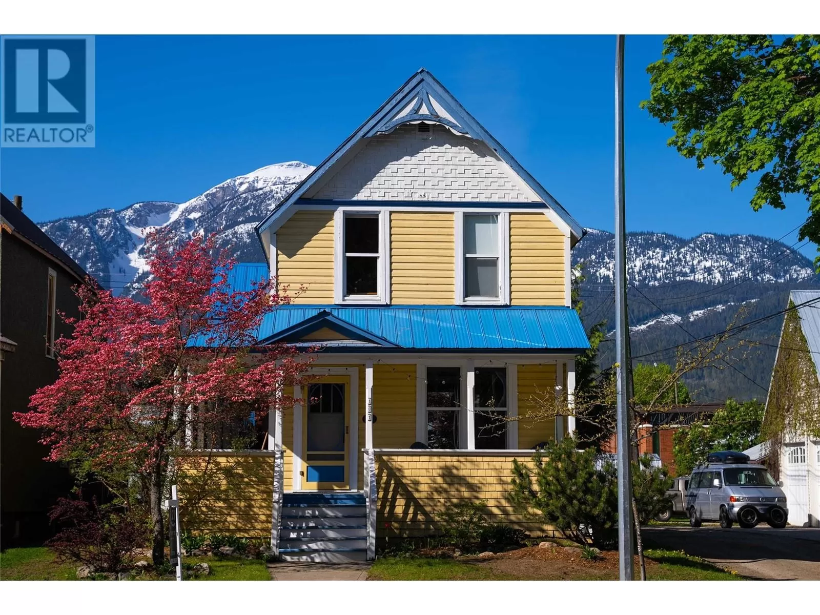 House for rent: 101 Third Street, Street E, Revelstoke, British Columbia V0E 2S0