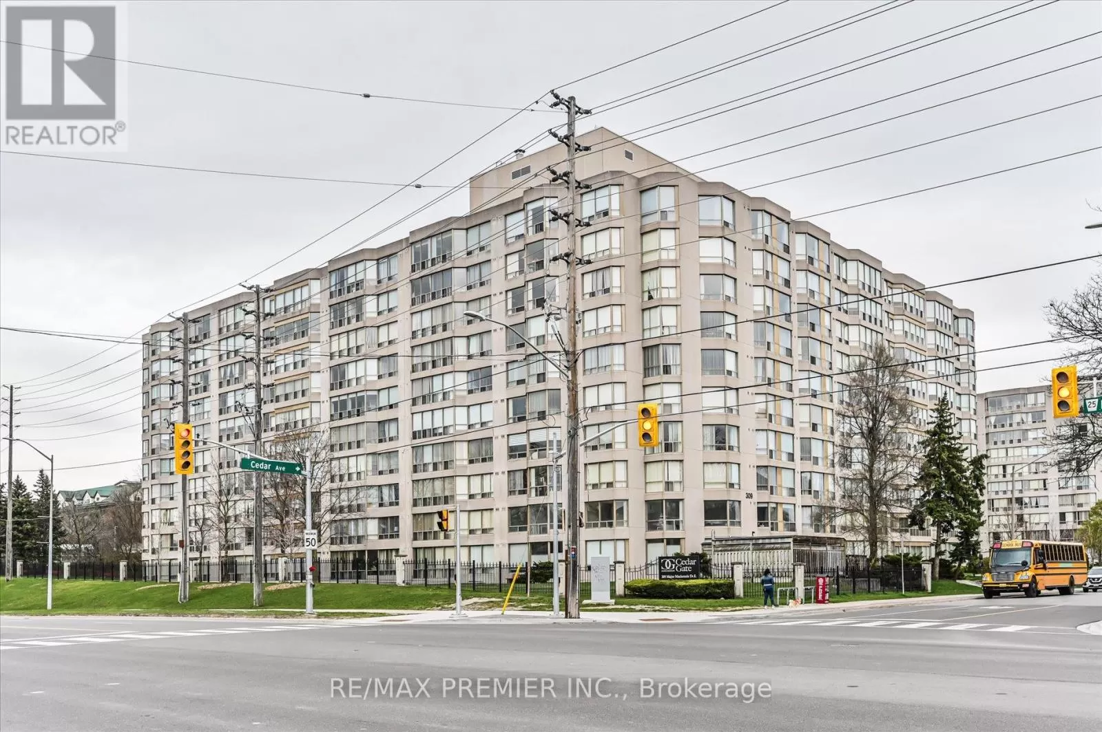 Apartment for rent: #1013 -309 Major Mackenzie Dr E, Richmond Hill, Ontario L4C 9V5