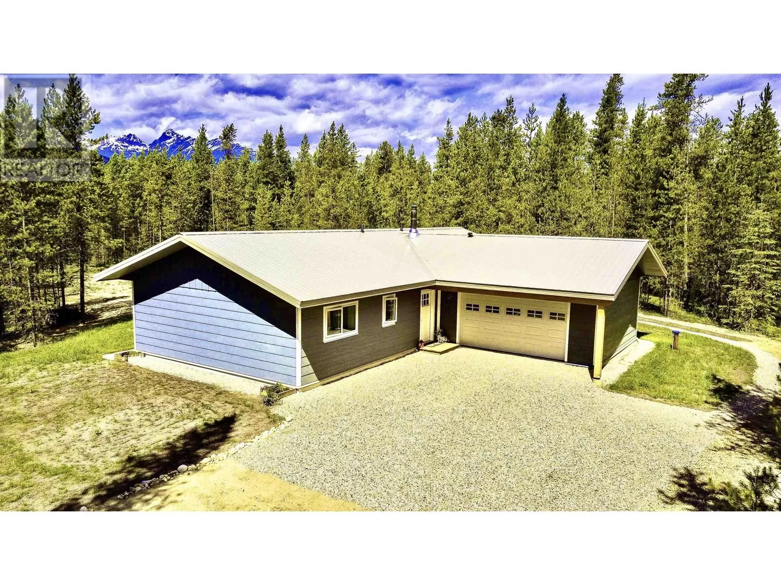 House for rent: 1015 Cranberry Lake Road, Valemount, British Columbia V0E 2Z0