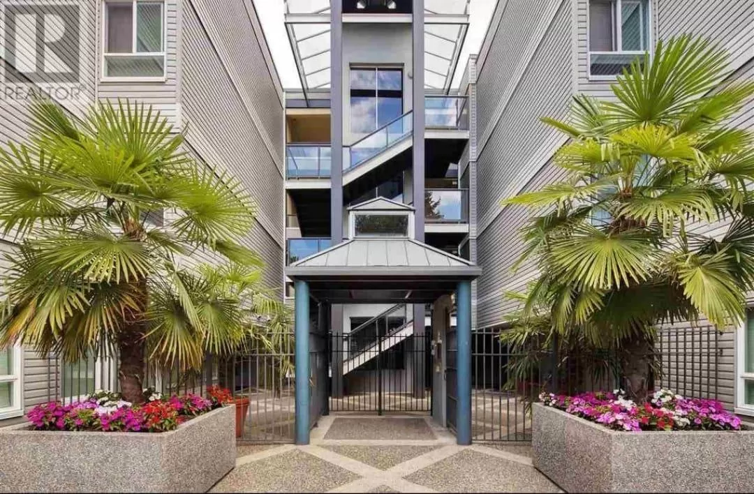 Apartment for rent: 102 2250 Se Marine Drive, Vancouver, British Columbia V5P 2S2
