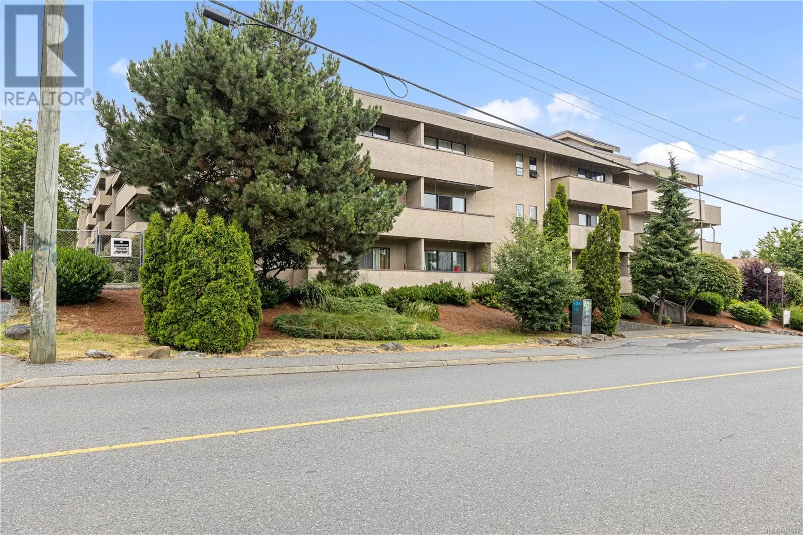 Apartment for rent: 102 550 Bradley St, Nanaimo, British Columbia V9S 5N4