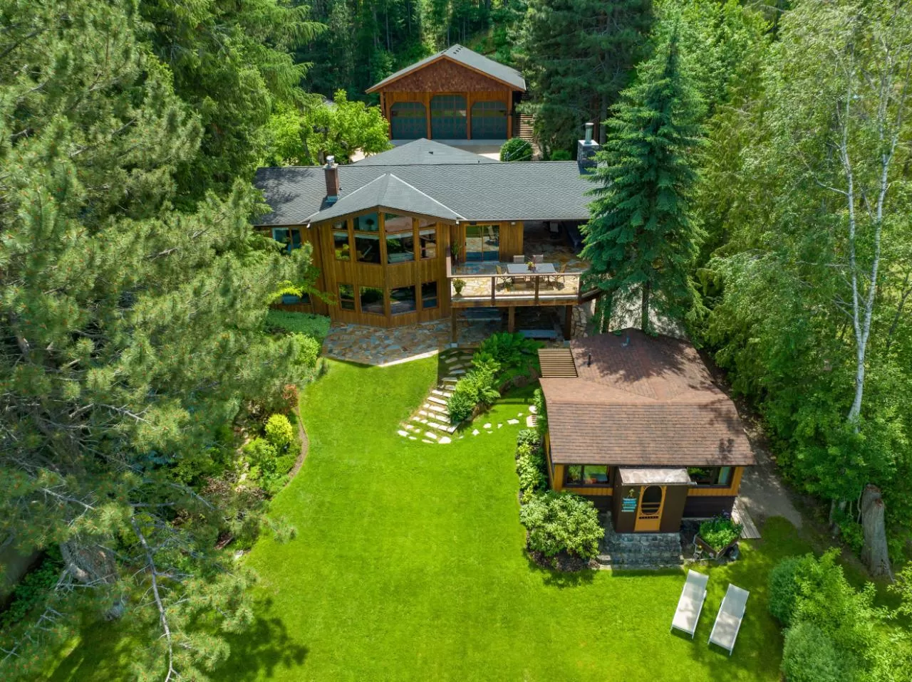 House for rent: 102 Sandner Rd, Christina Lake, British Columbia V0H 1E0