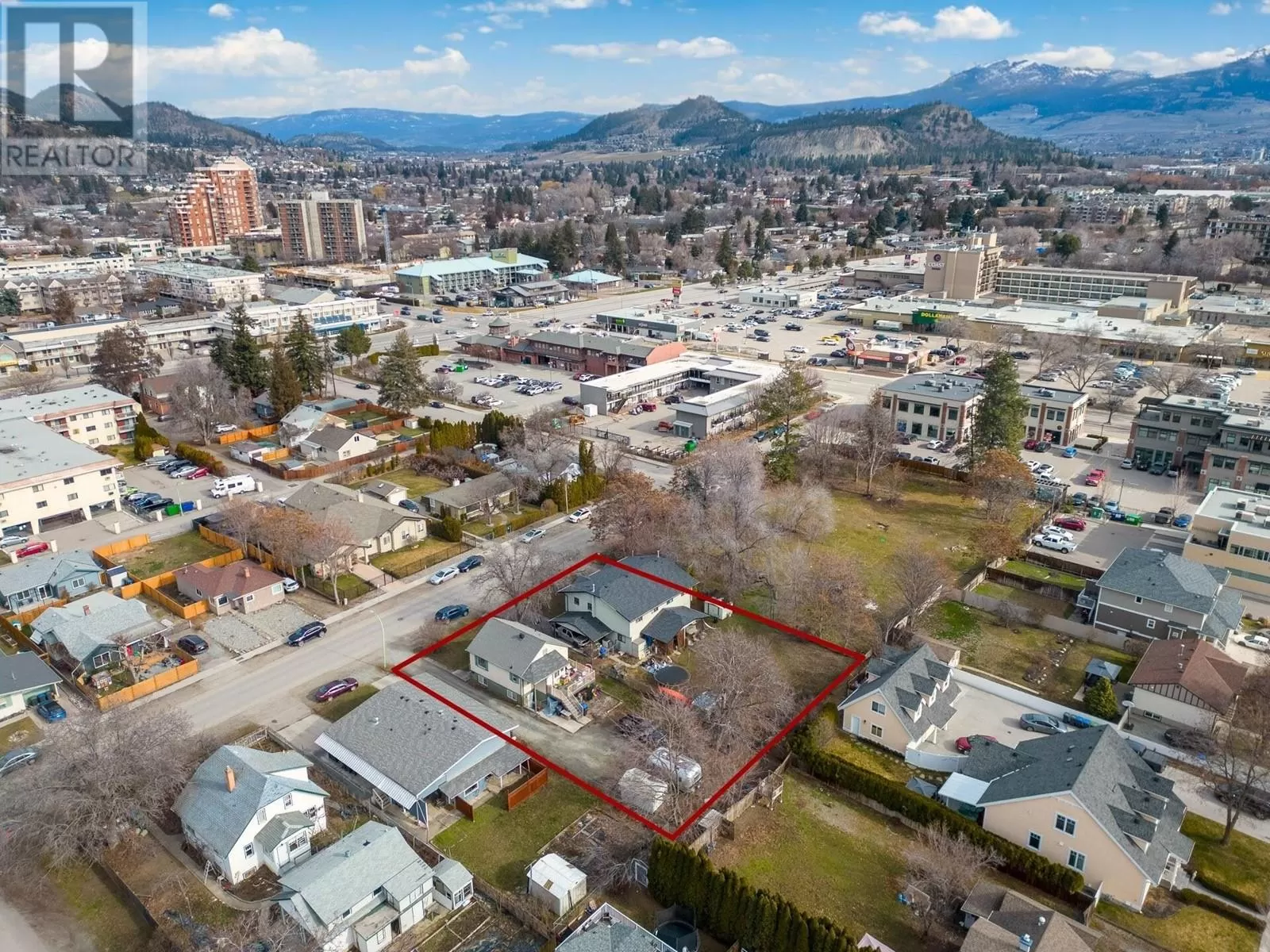 Residential Commercial Mix for rent: 1025 & 1033/1035 Laurier Avenue, Kelowna, British Columbia V1Y 6B2