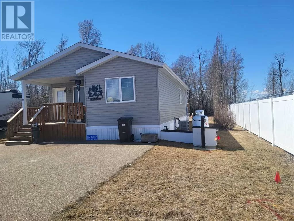 Manufactured Home for rent: 102a, 10042 Township Road 422, Rural Ponoka County, Alberta T4J 1V9