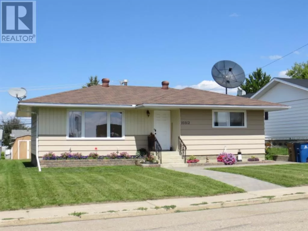 House for rent: 10312 101 A Ave., Lac La Biche, Alberta T0A 2C0