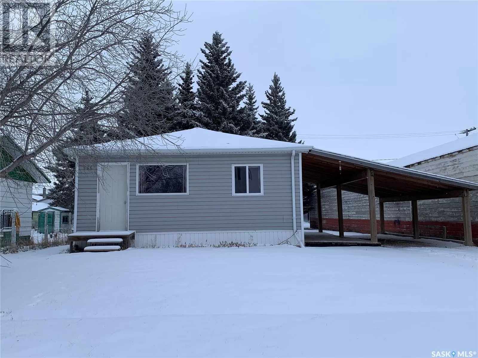 House for rent: 104 1st Street Nw, Watson, Saskatchewan S0K 2A0