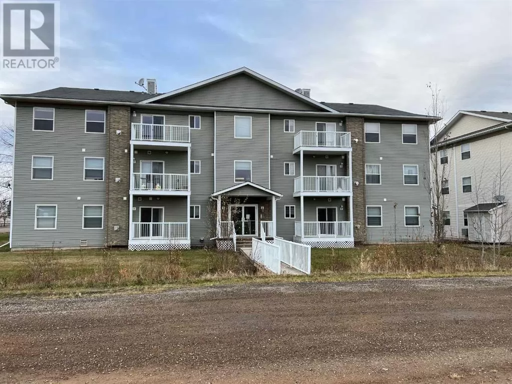 Apartment for rent: 104, 502 1 Street, Fox Creek, Alberta T0H 1P0