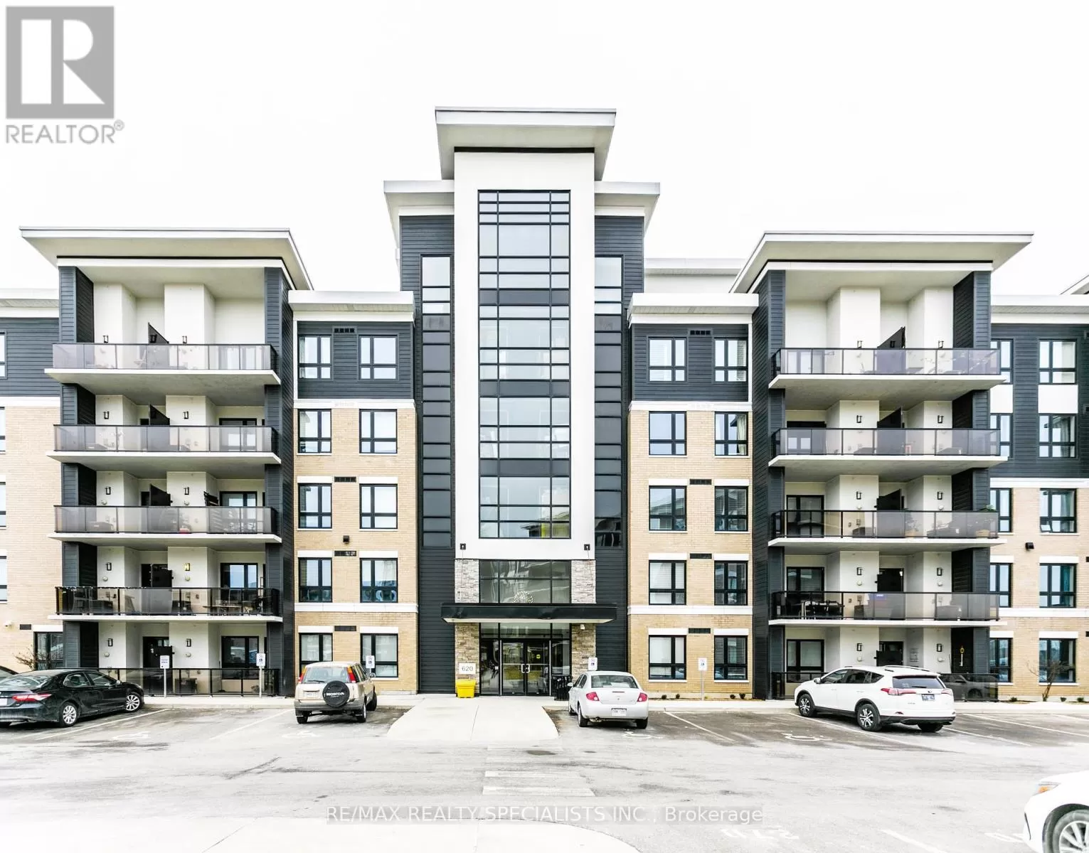 Apartment for rent: #104 -620 Sauve St, Milton, Ontario L9T 9A5