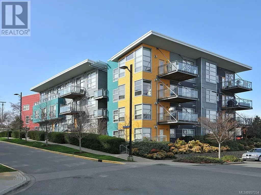 Apartment for rent: 104 90 Regatta Landing, Victoria, British Columbia V9B 2P4