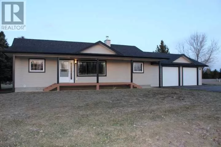 House for rent: 104063 Range Road 111, Bow Island, Alberta T0K 0G0