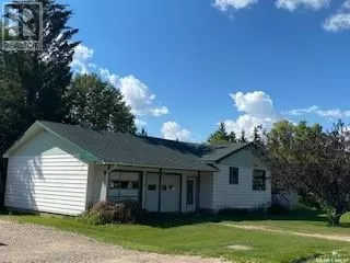 House for rent: 105 3rd Avenue N, Middle Lake, Saskatchewan S0K 2X0