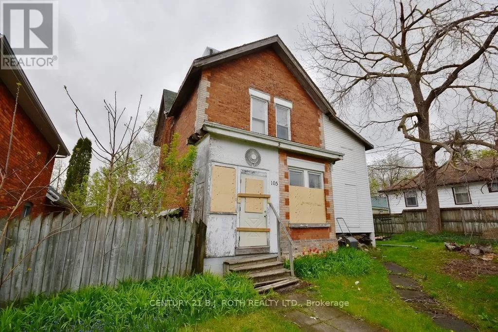 House for rent: 105 Matchedash Street S, Orillia, Ontario L3V 4W9