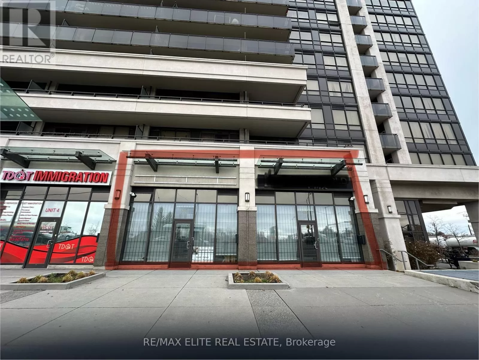 Retail for rent: 105&106 - 1060 Sheppard Avenue W, Toronto, Ontario M3J 0G7