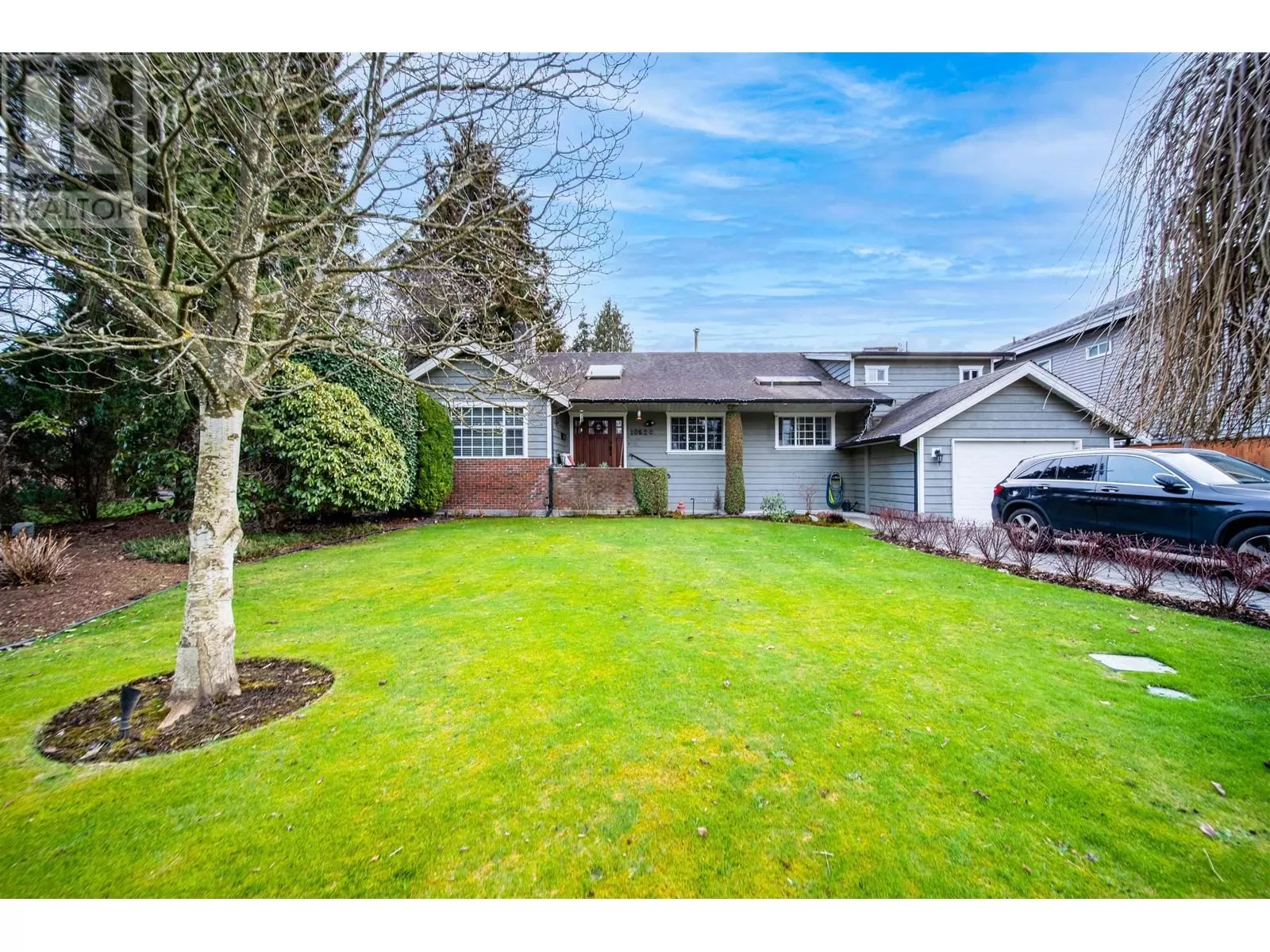 House for rent: 10520 Gilmore Crescent, Richmond, British Columbia V6X 1X4