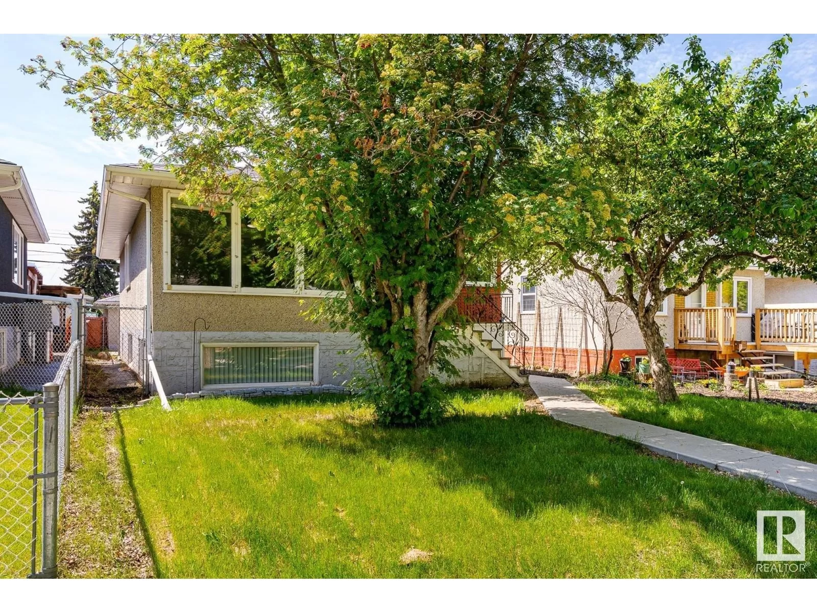House for rent: 10525 63 Av Nw, Edmonton, Alberta T6H 1P5