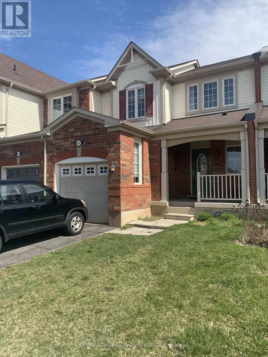 Row / Townhouse for rent: 1057 Nadalin Hts, Milton, Ontario L9T 8H3