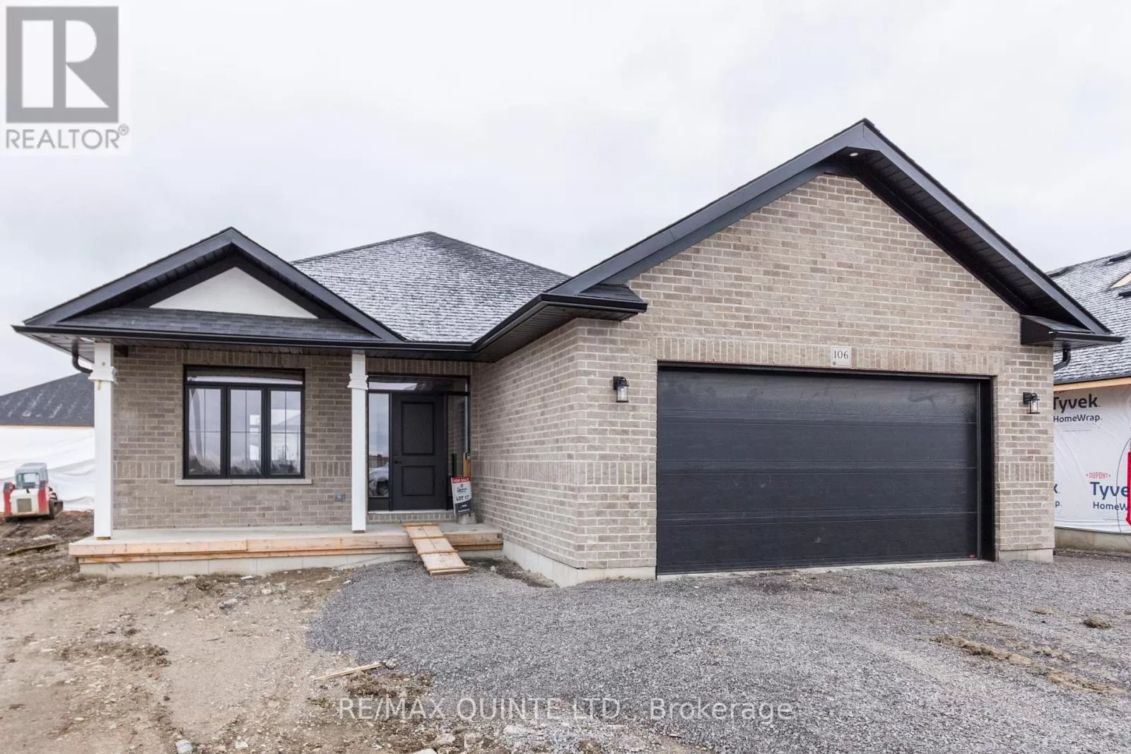 House for rent: 106 Raycroft Drive, Belleville, Ontario K8N 0R4
