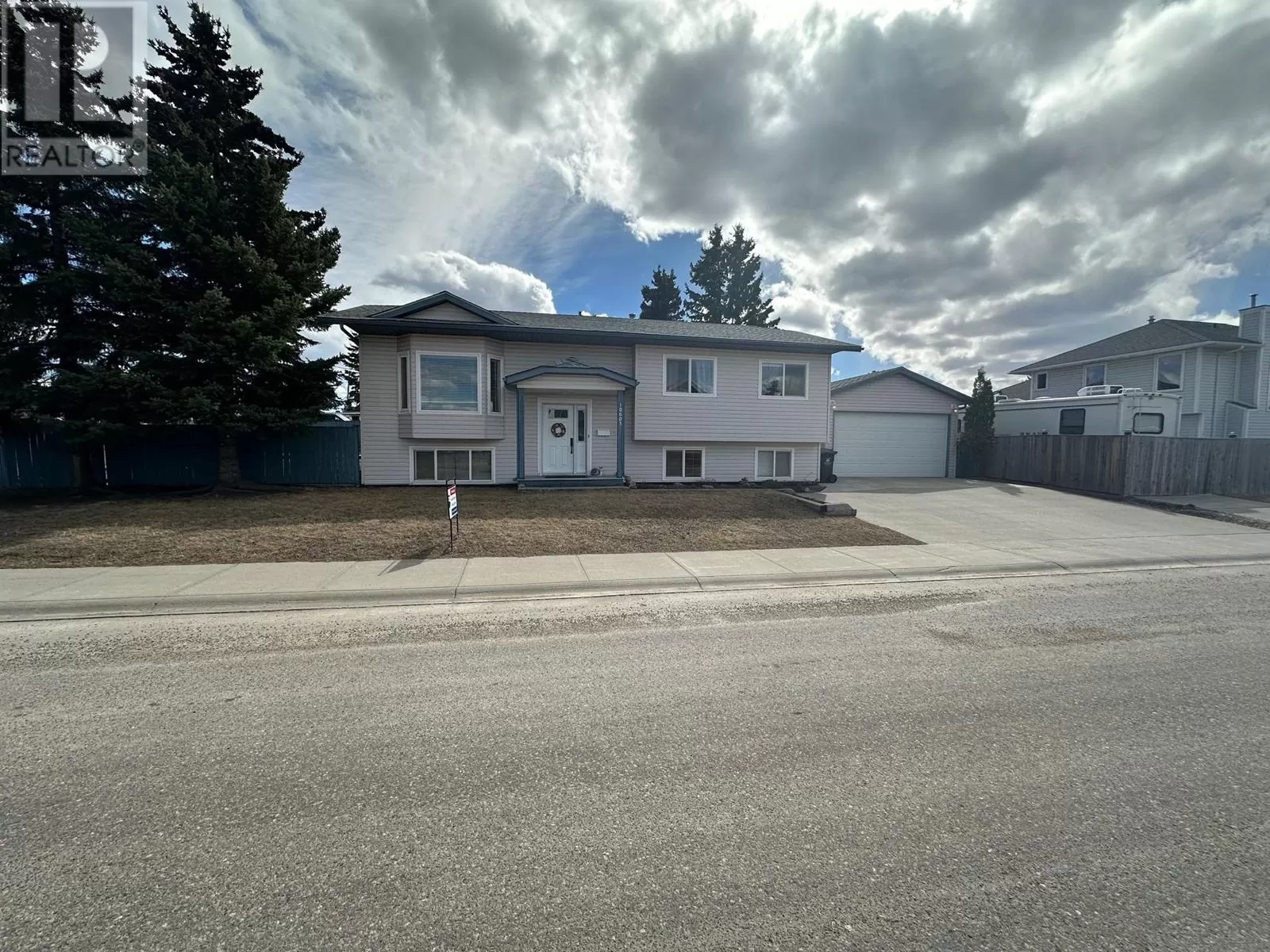 House for rent: 10603 113 Avenue, Fort St. John, British Columbia V1J 6H1