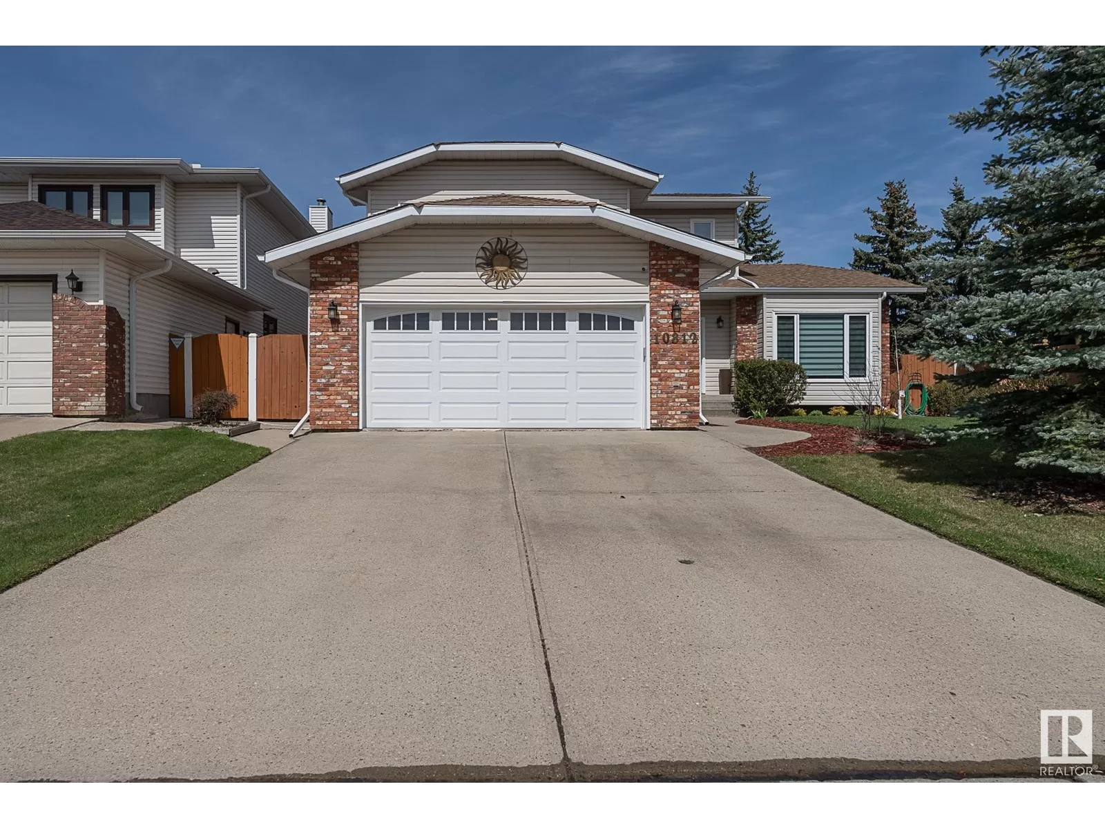 House for rent: 10812 18 Av Nw, Edmonton, Alberta T6J 6P1