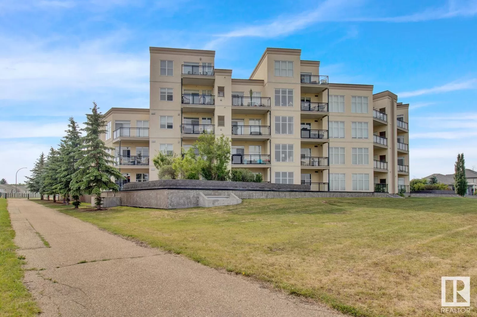 Apartment for rent: #109 9940 Sherridon Dr, Fort Saskatchewan, Alberta T8L 4C9