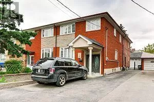 House for rent: 109 Cayuga Avenue, Toronto, Ontario M6N 2G4