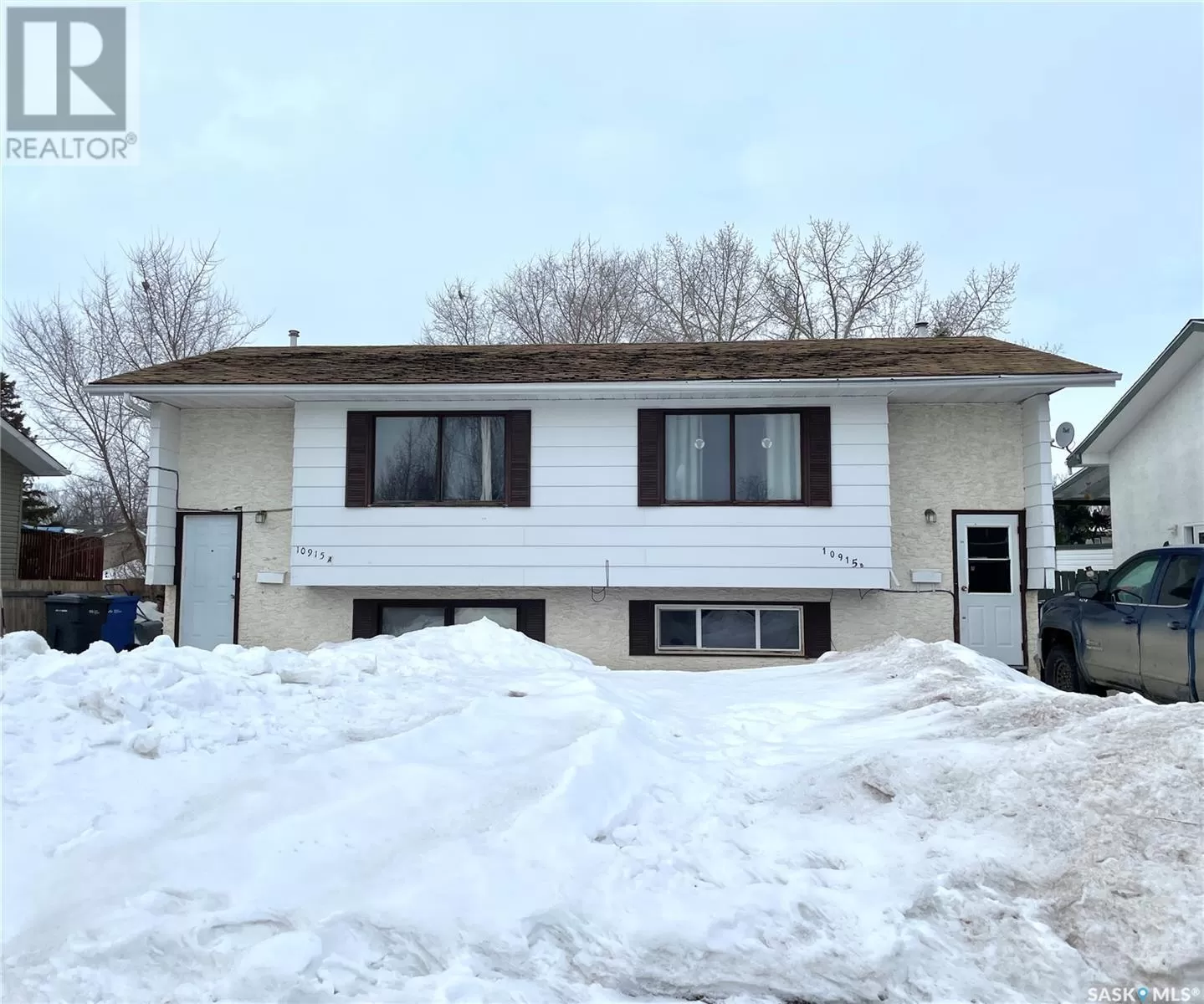 Duplex for rent: 10915 A/b Scott Drive, North Battleford, Saskatchewan S9A 3N2