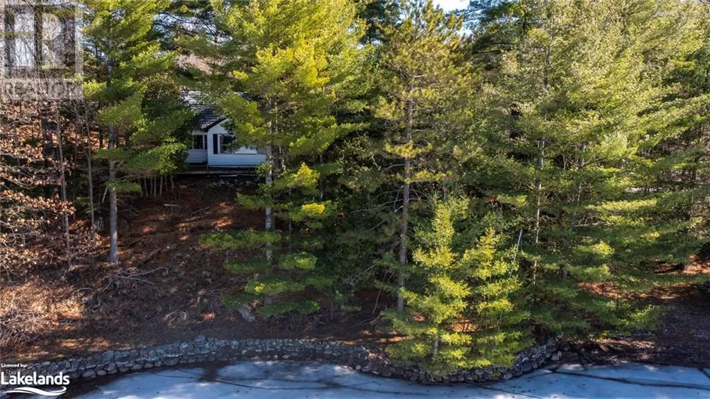 House for rent: 1097 Armstrong Point Road, Muskoka Lakes, Ontario P0B 1J0