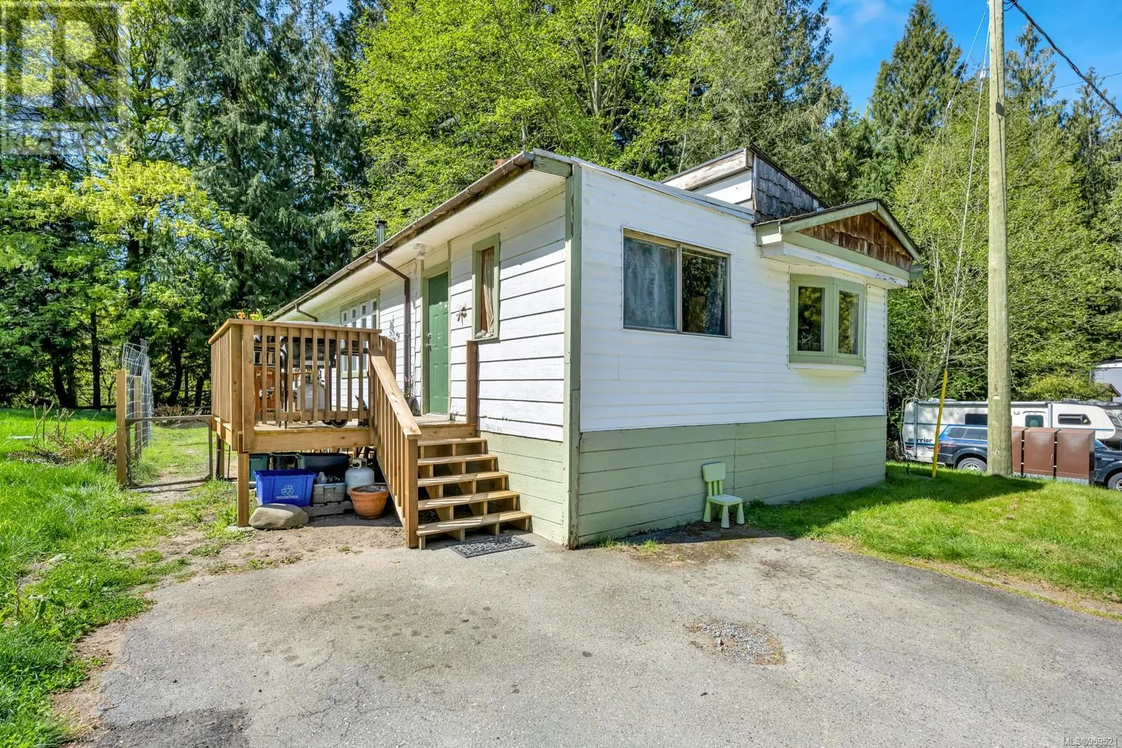 Manufactured Home for rent: 11 2670 Sooke River Rd, Sooke, British Columbia V9Z 0Y2