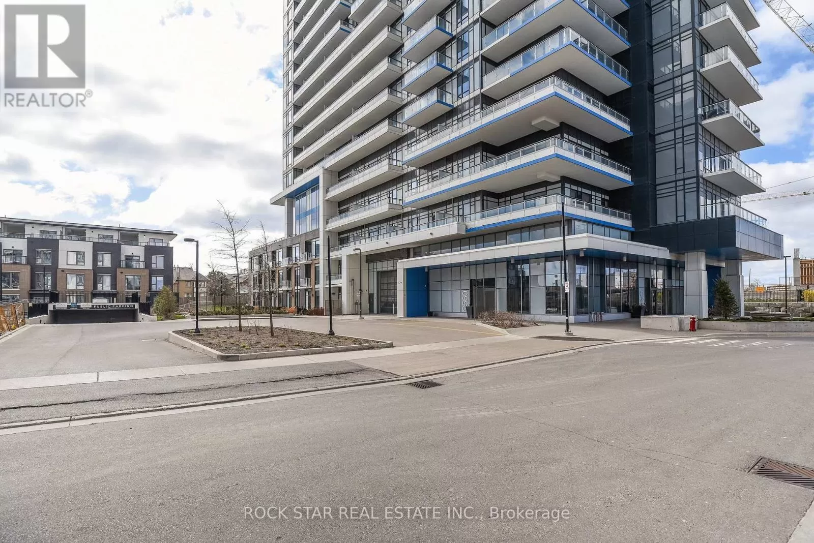 Apartment for rent: 1101 - 2560 Eglinton Avenue W, Mississauga, Ontario L5M 0Y3