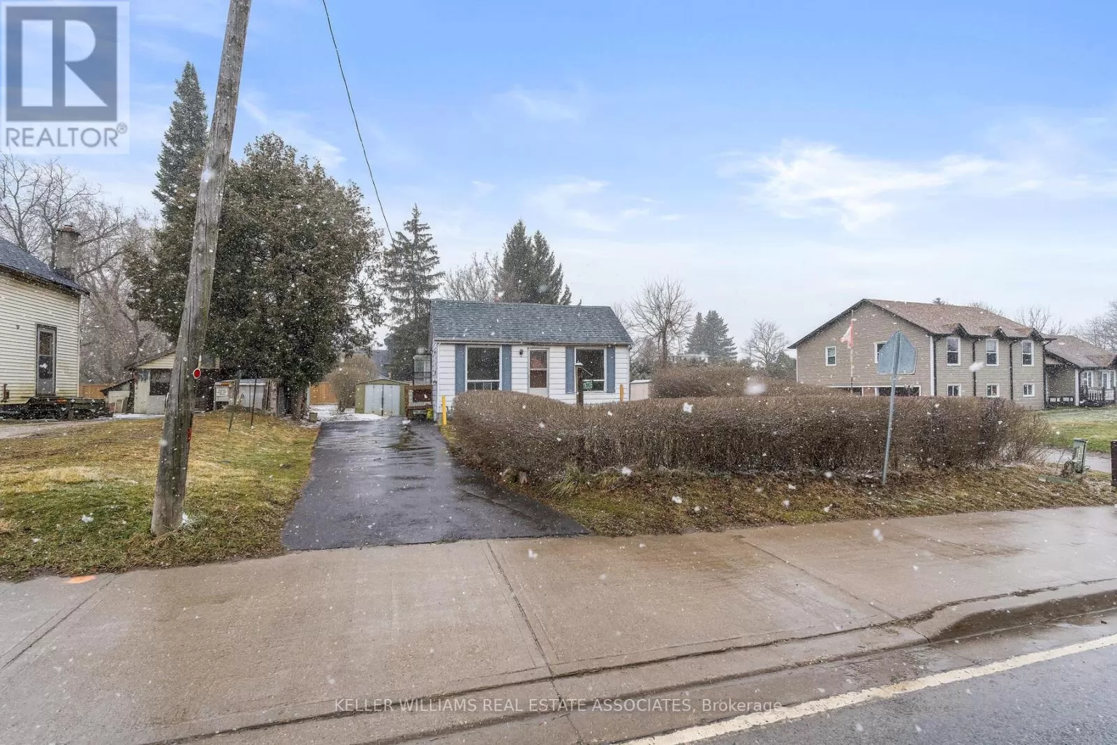 House for rent: 11026 Trafalgar Rd S, Halton Hills, Ontario L7G 4S5