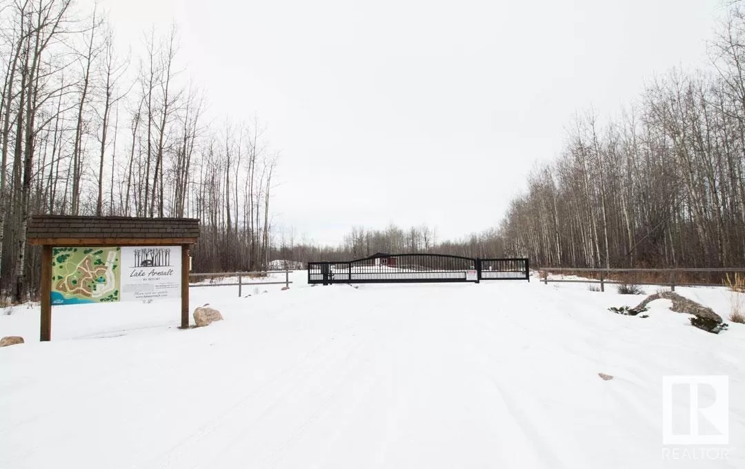 No Building for rent: #111 5519 Twp Rd 550, Rural Lac Ste. Anne County, Alberta T0E 0L0