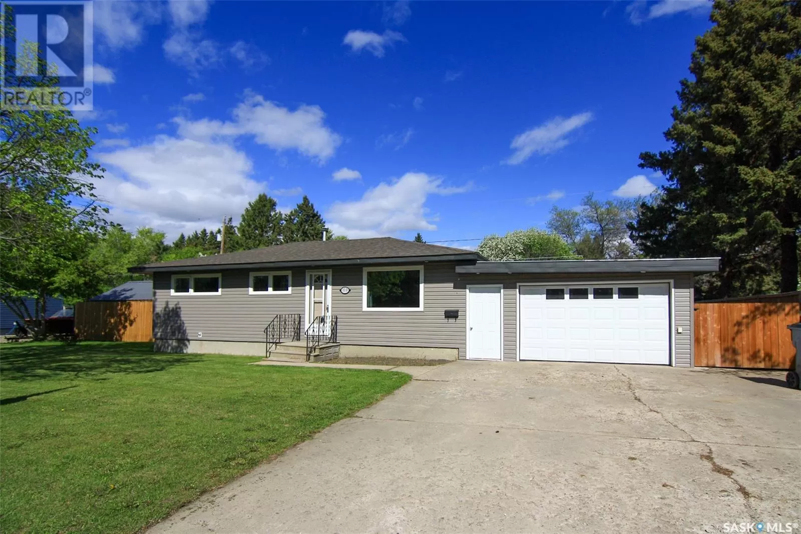 House for rent: 111 Barbour Avenue, Yorkton, Saskatchewan S3N 2H8