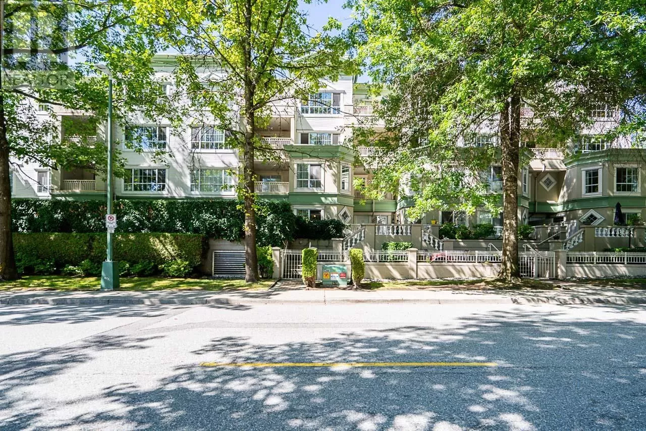Apartment for rent: 112 2990 Princess Crescent, Coquitlam, British Columbia V3B 7R3