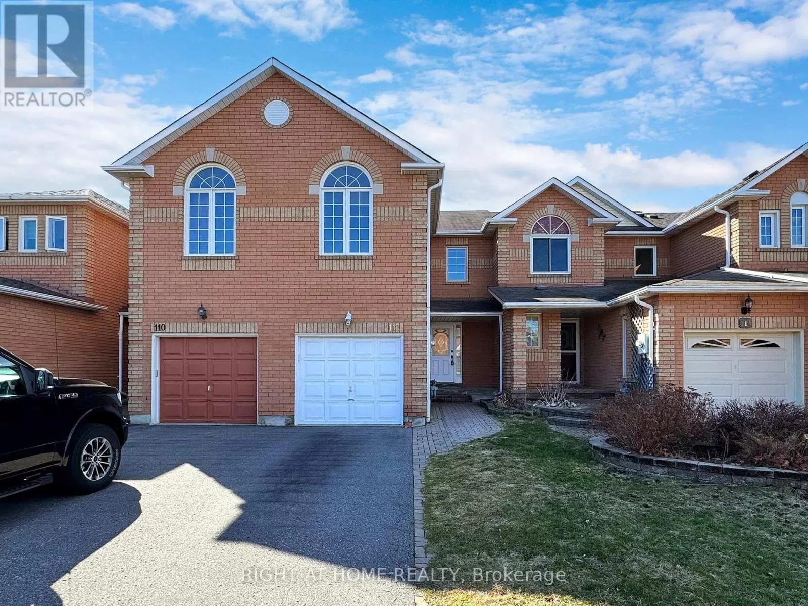 Row / Townhouse for rent: 112 Creekwood Cres, Whitby, Ontario L1R 2K4