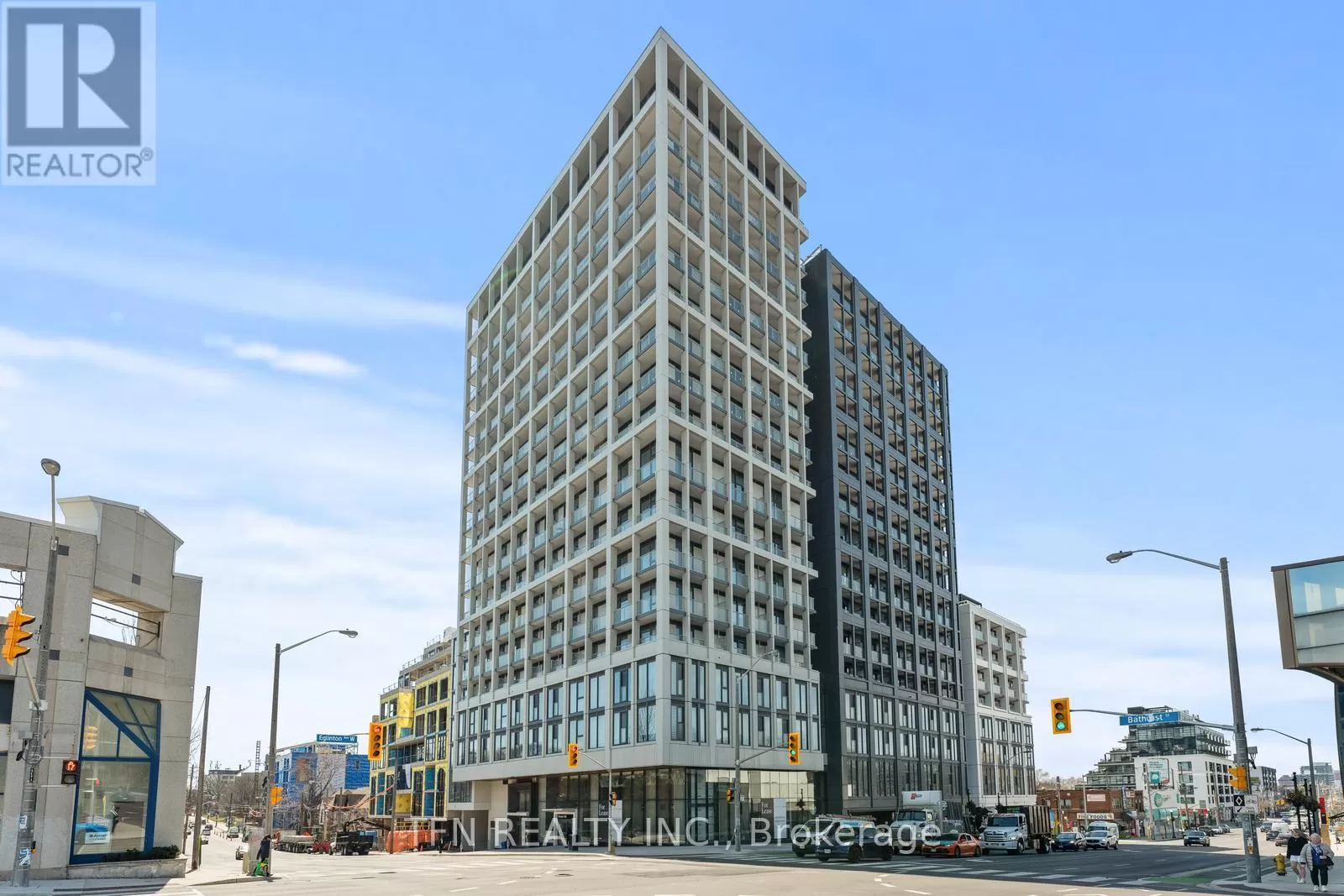 Apartment for rent: 1121 - 2020 Bathurst Street, Toronto, Ontario M5P 0A6