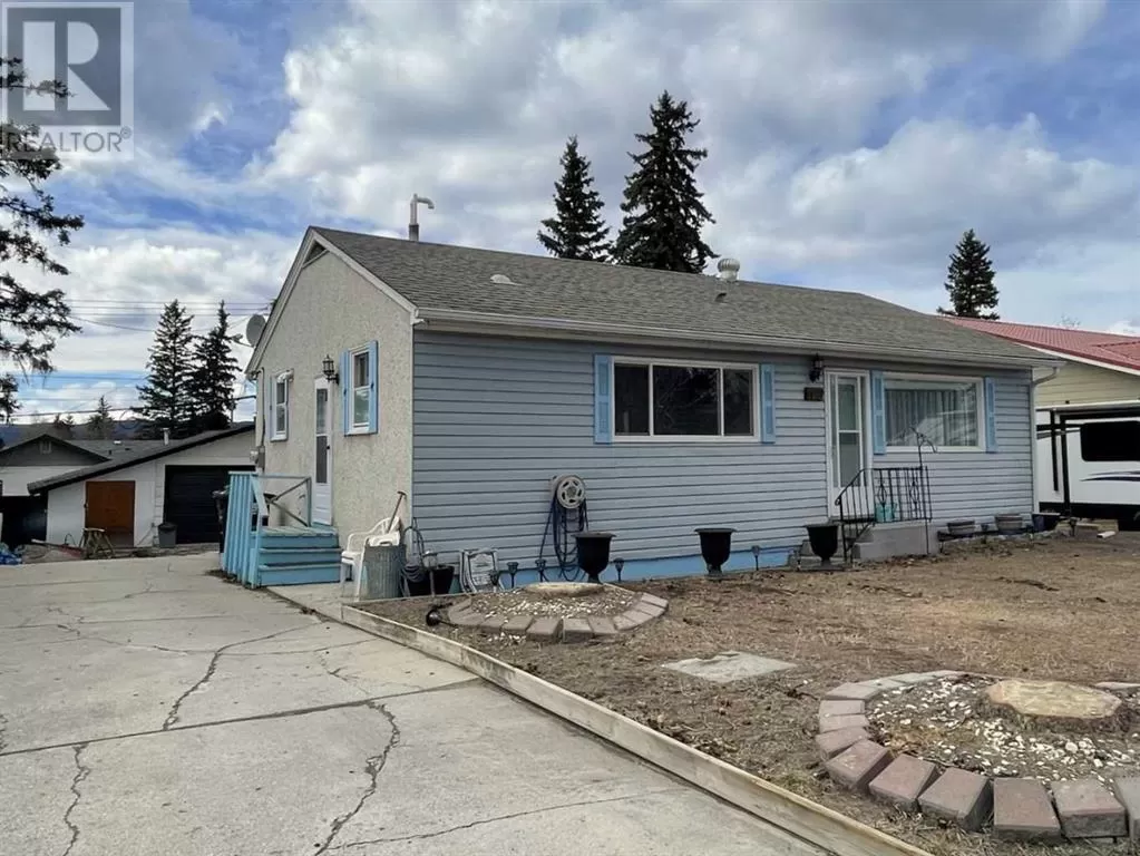 House for rent: 113 Chetamon Drive, Hinton, Alberta T7V 1G5