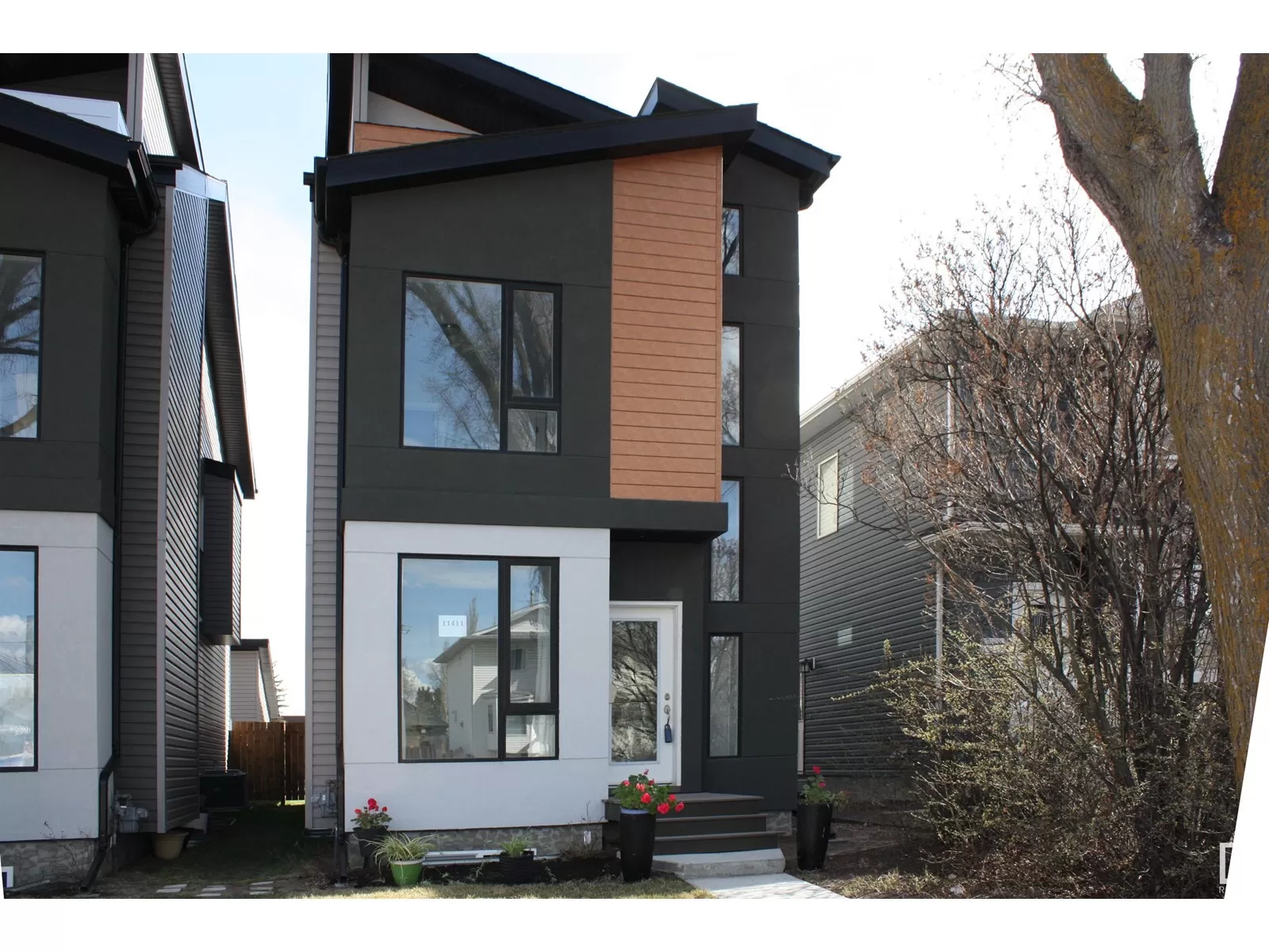 House for rent: 11411 76 Av Nw, Edmonton, Alberta T6G 0K5
