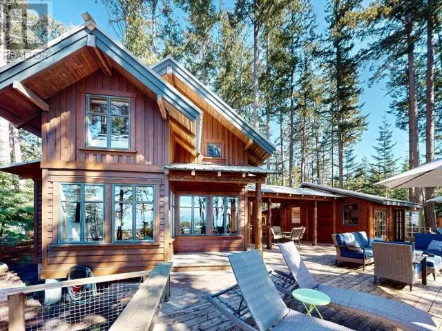 House for rent: 1147 Sunset Trail, Savary Island, British Columbia V0N 2G0
