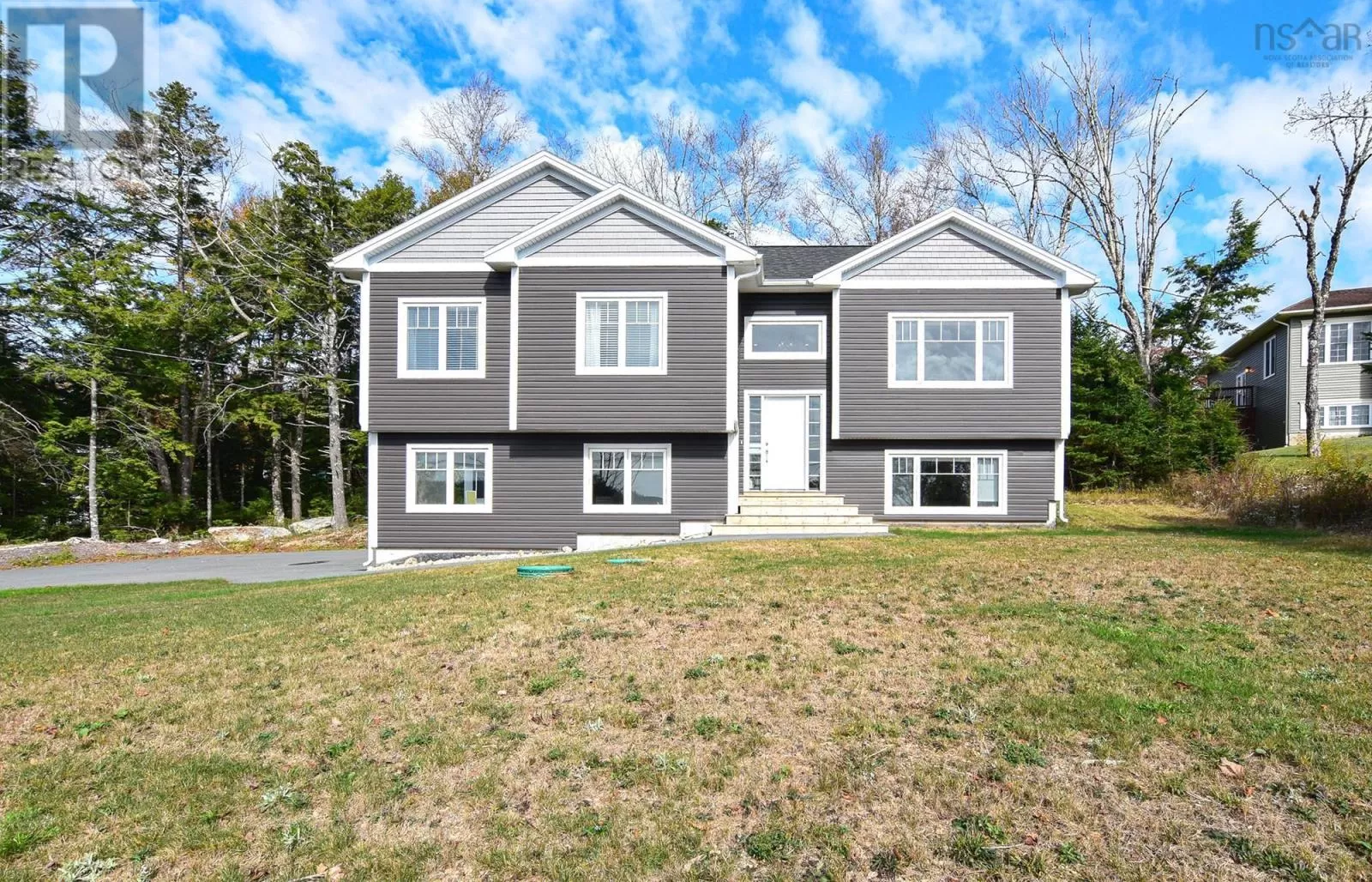 House for rent: 115 Carmel Crescent, Hammonds Plains, Nova Scotia B3Z 1N8