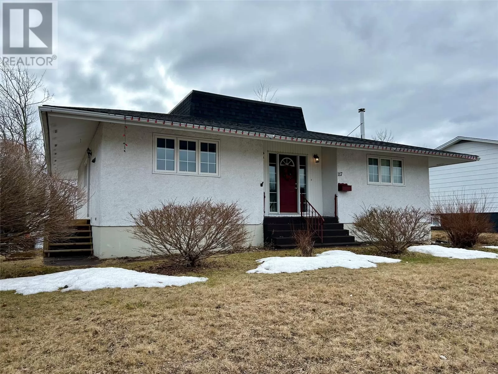 House for rent: 117 Goodyear Avenue, Grand Falls-Windsor, Newfoundland & Labrador A2A 1J5