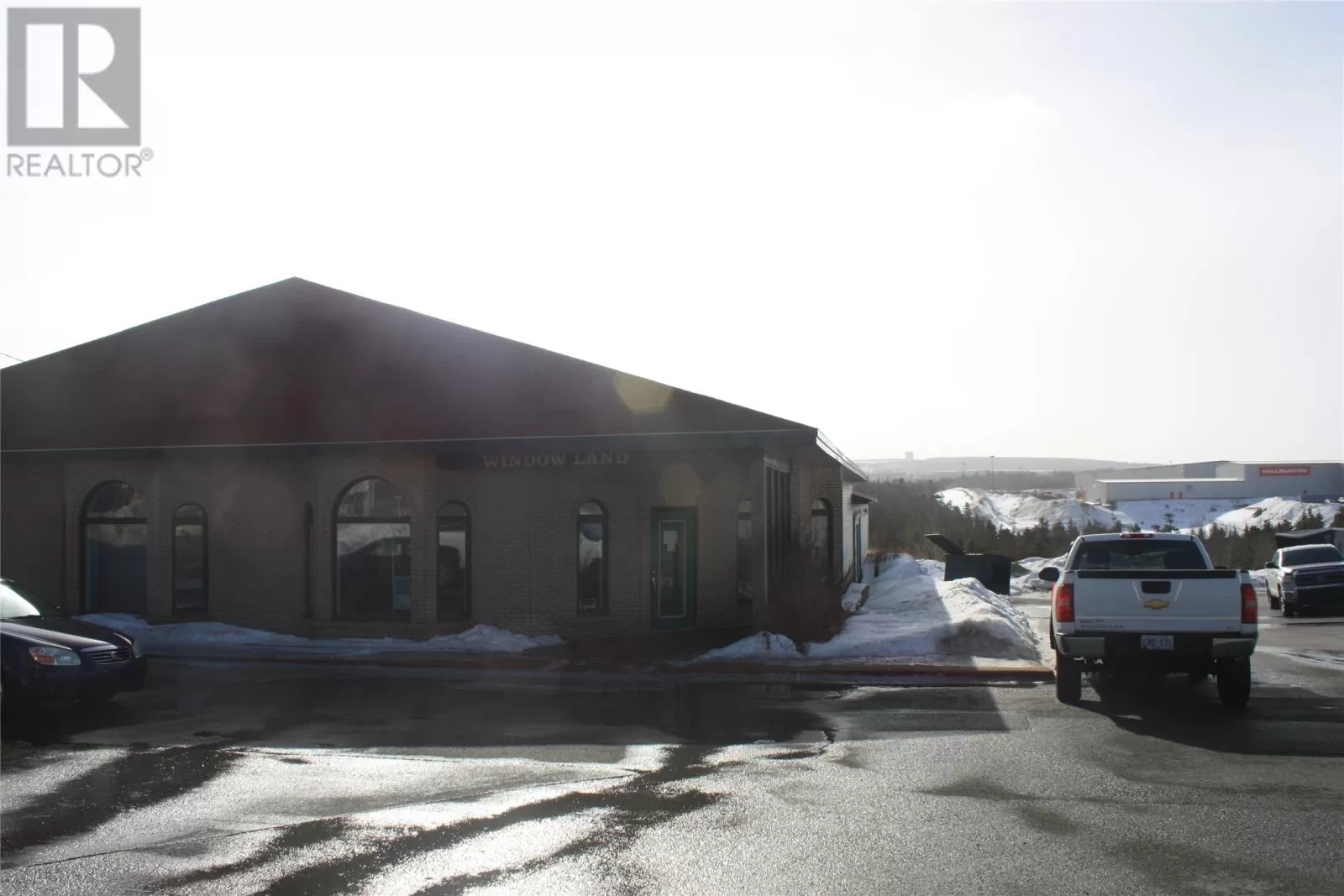 Other for rent: 1171 Topsail Road, Mount Pearl, Newfoundland & Labrador A1N 5G2